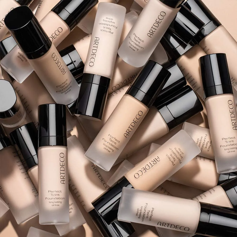 ARTDECO Perfect Teint Foundation - Soft Vanilla N°12 - Lightweight Liquid Formula - Medium to Full Coverage - Without Mask-Like Effect - Conceals Imperfections - Vegan Makeup - Hyaluron - 0.67 Fl Oz