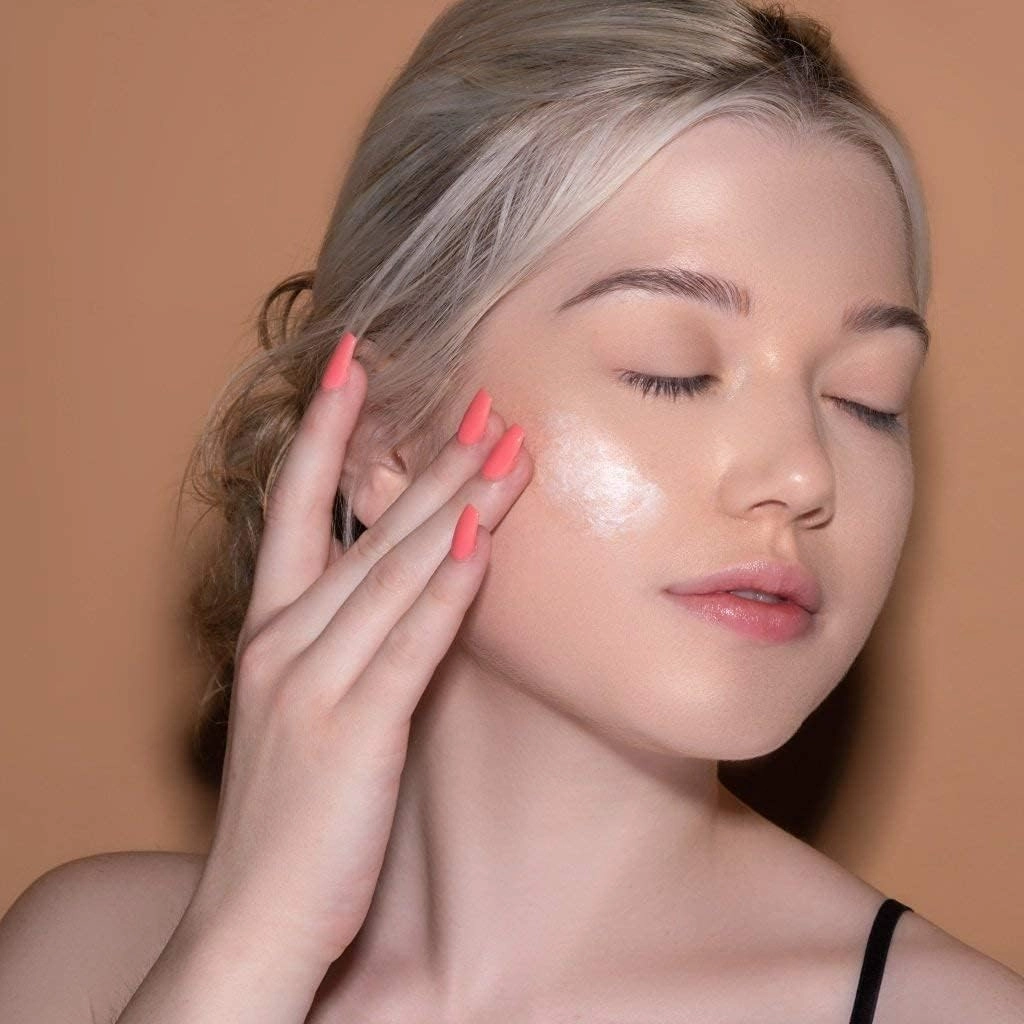Beauty Bakerie The Butter HydraSilk Face Primer with Antioxidants, Primer for Extended Wear Pore Minimizer for Face Makeup, Smooth Poreless Finish for Face Cosmetics, Ideal Base Before Make Up, 7.5g