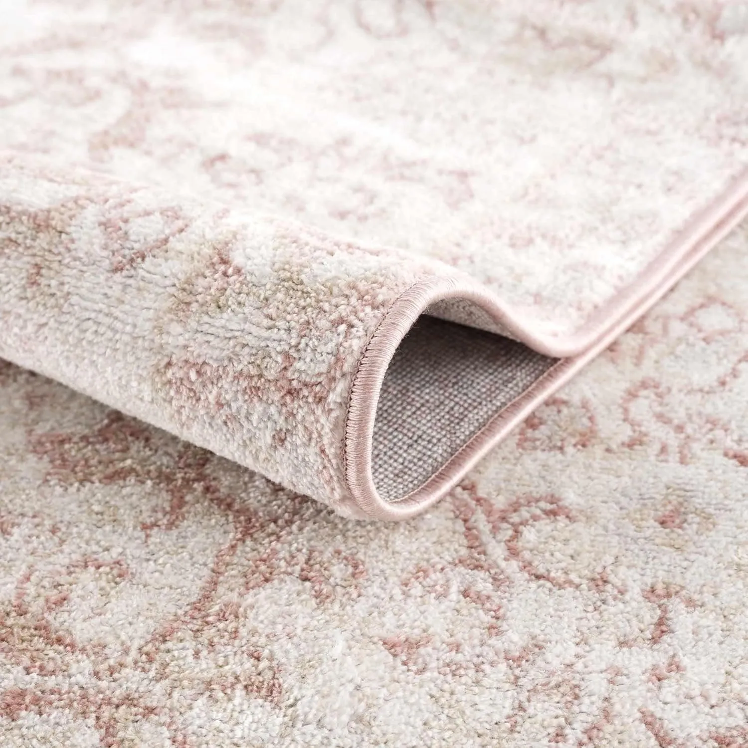 Blush & Light Pink Collection Snead Bohemian Oriental Medallion Runner Rug - Traditional Floral Carpet for Hallway, Kitchen - Blush, Pale Pink, Cream - 2'7" x 7'3" Runner