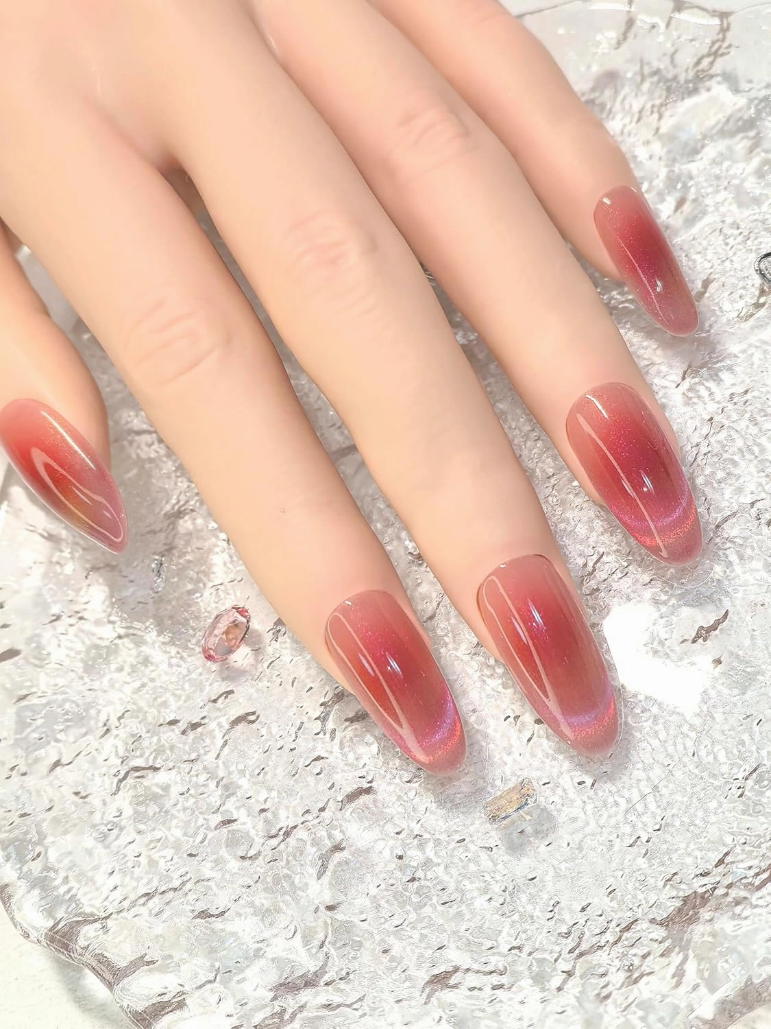 Cat Eye Middle Oval Shape Press On Nails, Pink Blush Red with Ultra-Bright Effect, Set of 10. Hot girl style, Eye-catching and radiant,Youthful&Beautiful(Pinkish blush red, Small hands)