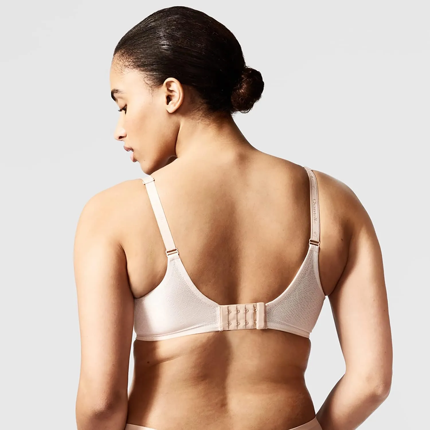 Chantelle Women's C Idéal Back Smoothing Bra