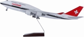 Diecast Plane Model 1：150 Scale for B747 Resin Plane Model with Light Wheels Landing Gears for Collection (No Light)