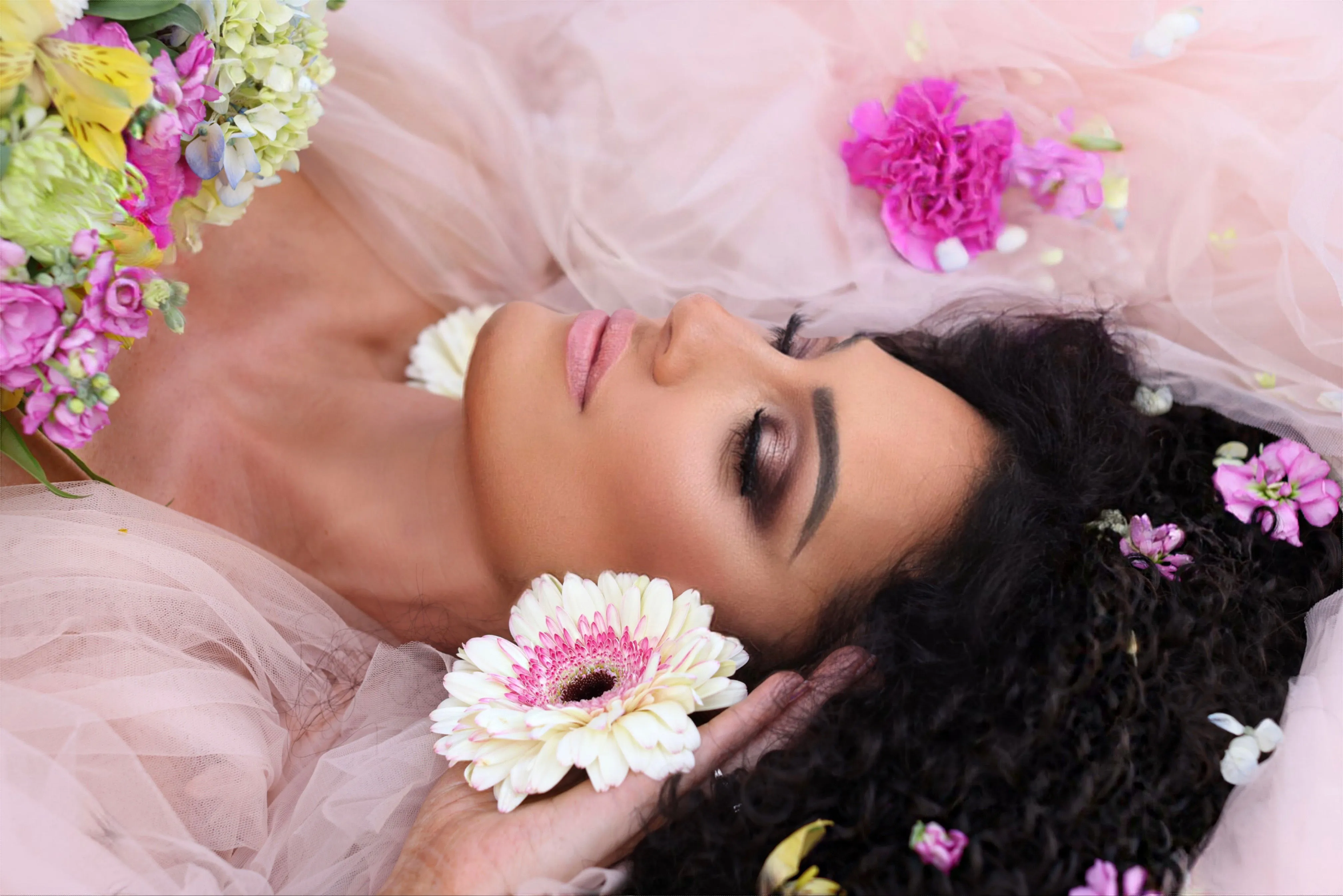 GLAMBELLE X LADYCODE: Every Day Slay Eyeshadow Palette