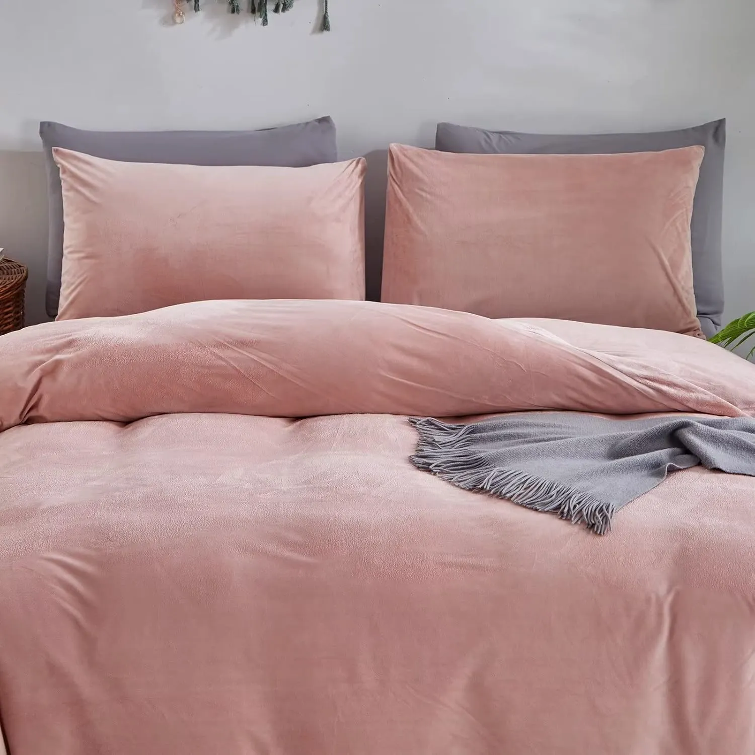 Houseri Velvet Pink Comforter Set Twin Girls Light Pink Fluffy Bedding Comforter Twin Size Kids Blush Pink Sherpa Fuzzy Bedding Sets Flannel Furry Rose Pink Comforter Twin Warm Bed Comforters Blanket