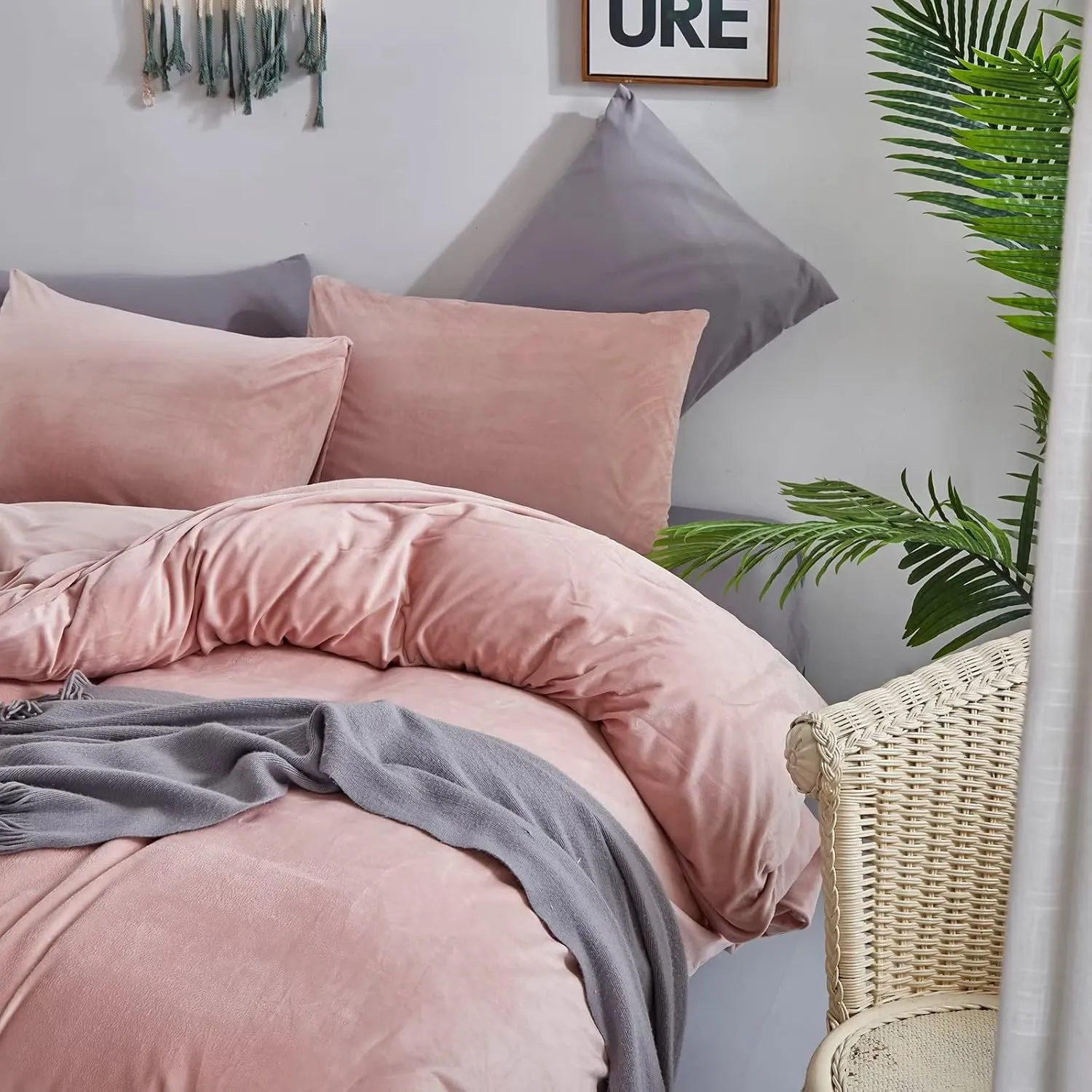 Houseri Velvet Pink Comforter Set Twin Girls Light Pink Fluffy Bedding Comforter Twin Size Kids Blush Pink Sherpa Fuzzy Bedding Sets Flannel Furry Rose Pink Comforter Twin Warm Bed Comforters Blanket