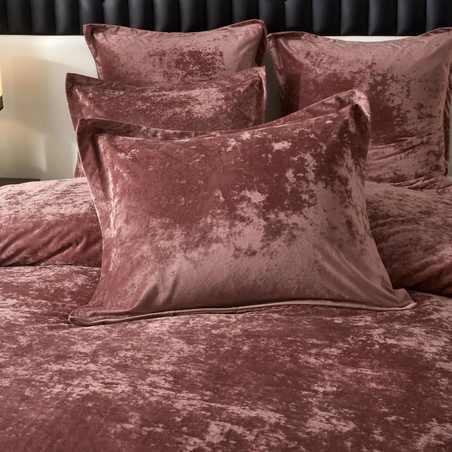 Ivellow Crushed Velvet Comforter Set Queen,Set, 5pcs Ultra SoftPink Luxury Cozy Flannel Queen Size (1 Comforter,2 Pillow Shams, 2 Euro Blush Pink
