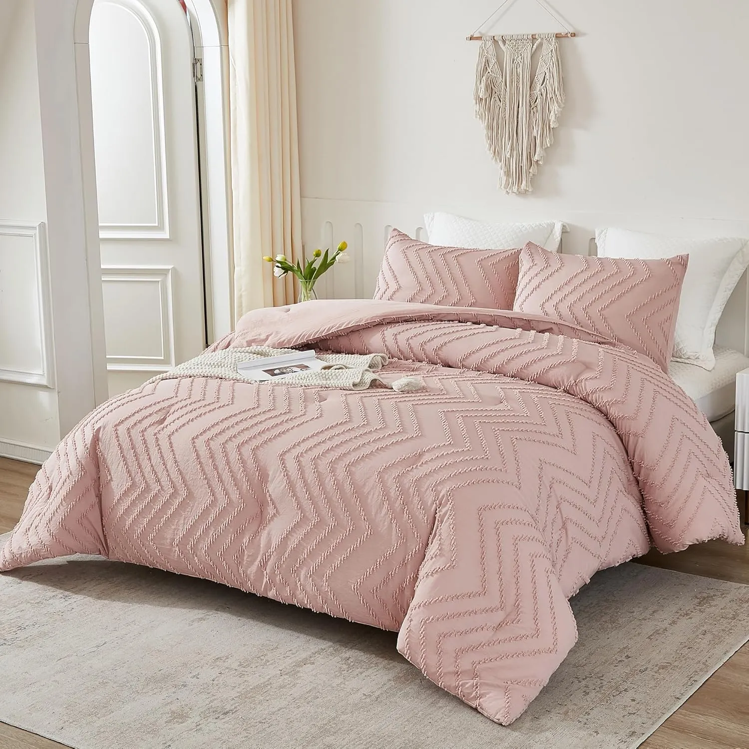 Litanika Blush Pink Queen Size Comforter Sets, 3 Pieces Lightweight Chevron Tufted Bedding Comforter Set, Fluffy Down Alternative Comforter Bed Set Gift Choice (90x90In Comforter and 2 Pillowcases)