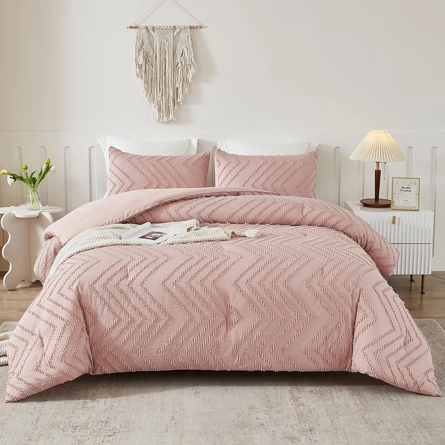 Litanika Blush Pink Queen Size Comforter Sets, 3 Pieces Lightweight Chevron Tufted Bedding Comforter Set, Fluffy Down Alternative Comforter Bed Set Gift Choice (90x90In Comforter and 2 Pillowcases)