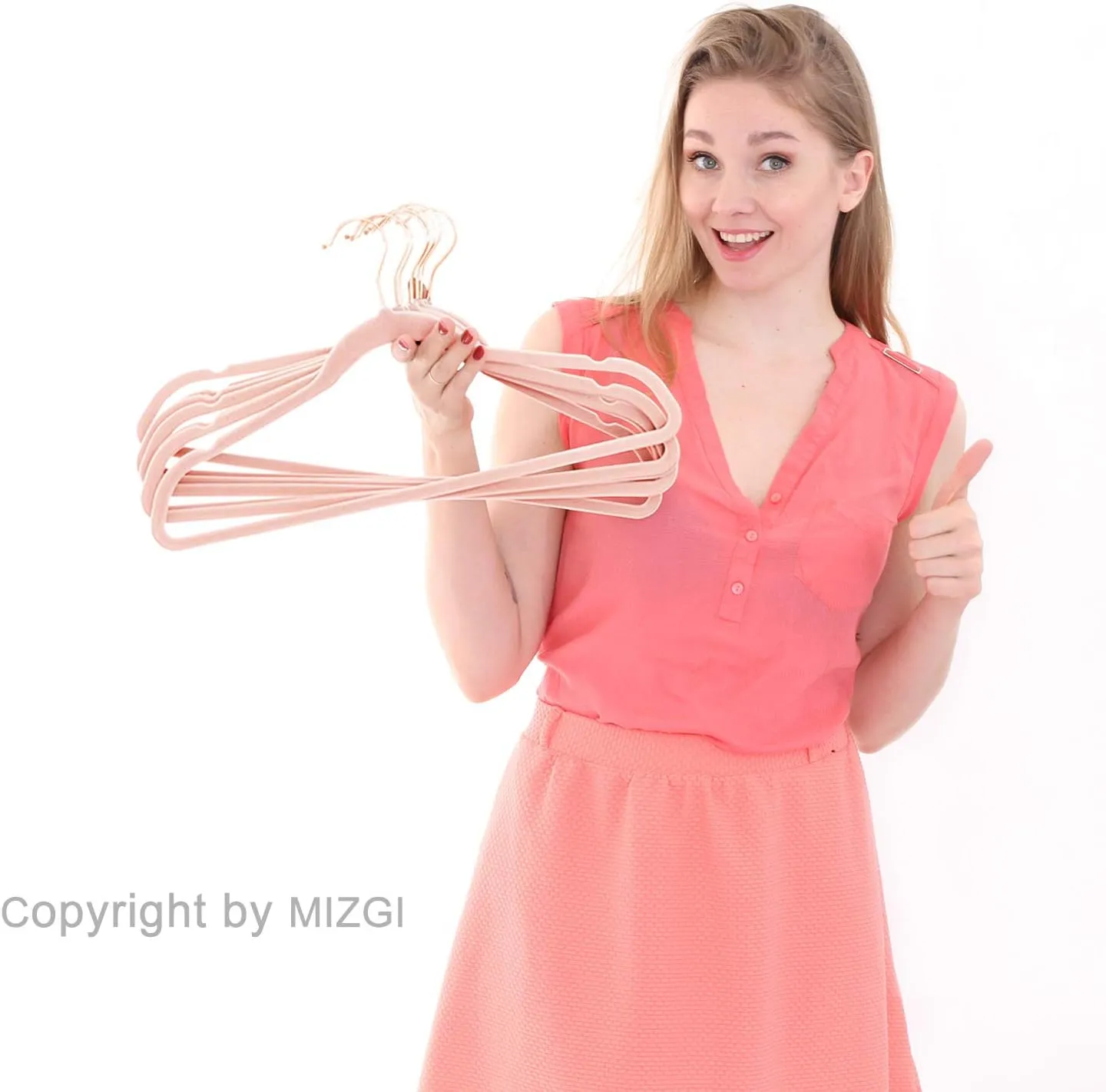 MIZGI Premium Velvet Hangers (60 Pack) Heavy Duty - Non Slip Felt Hangers - Blush Pink - Rose Gold 360 Degree Swivel Hooks,Space Saving Clothes Hanger,Durable Strong Hanger for Suits,Coats