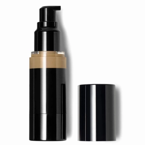 Moisturizing Lightweight Luminous Liquid Cream Foundation (Warm Honey)