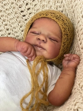 Reborn Baby Dolls Black Boy - 18 Inch Realistic Newborn Baby Dolls Vinyl Full Body African American Sleeping Bebe Poseable Real Life Baby Toys Dolls Gift for Kids Age 3