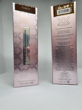 Revolution Glow Skin Fauxxdation FX16.7 Luminous Foundation