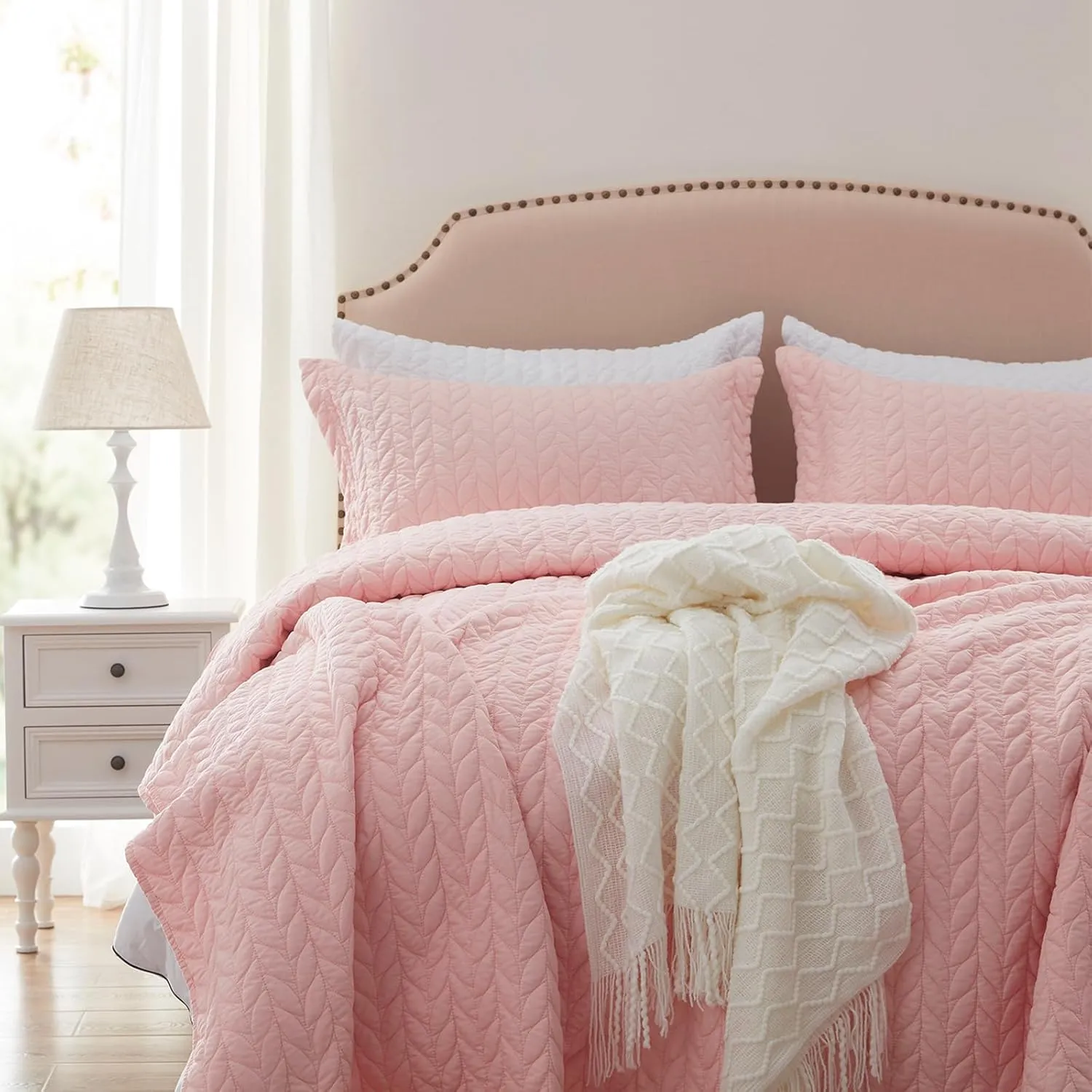 SunStyle Home Pink Quilt Queen Size Quilt Bedding Set, Lightweight Bedspread Full Soft Reversible Coverlet for All Season 3pcs Leaf Embroidered Luxury Durable Quilted Stitching Bed Set Blush