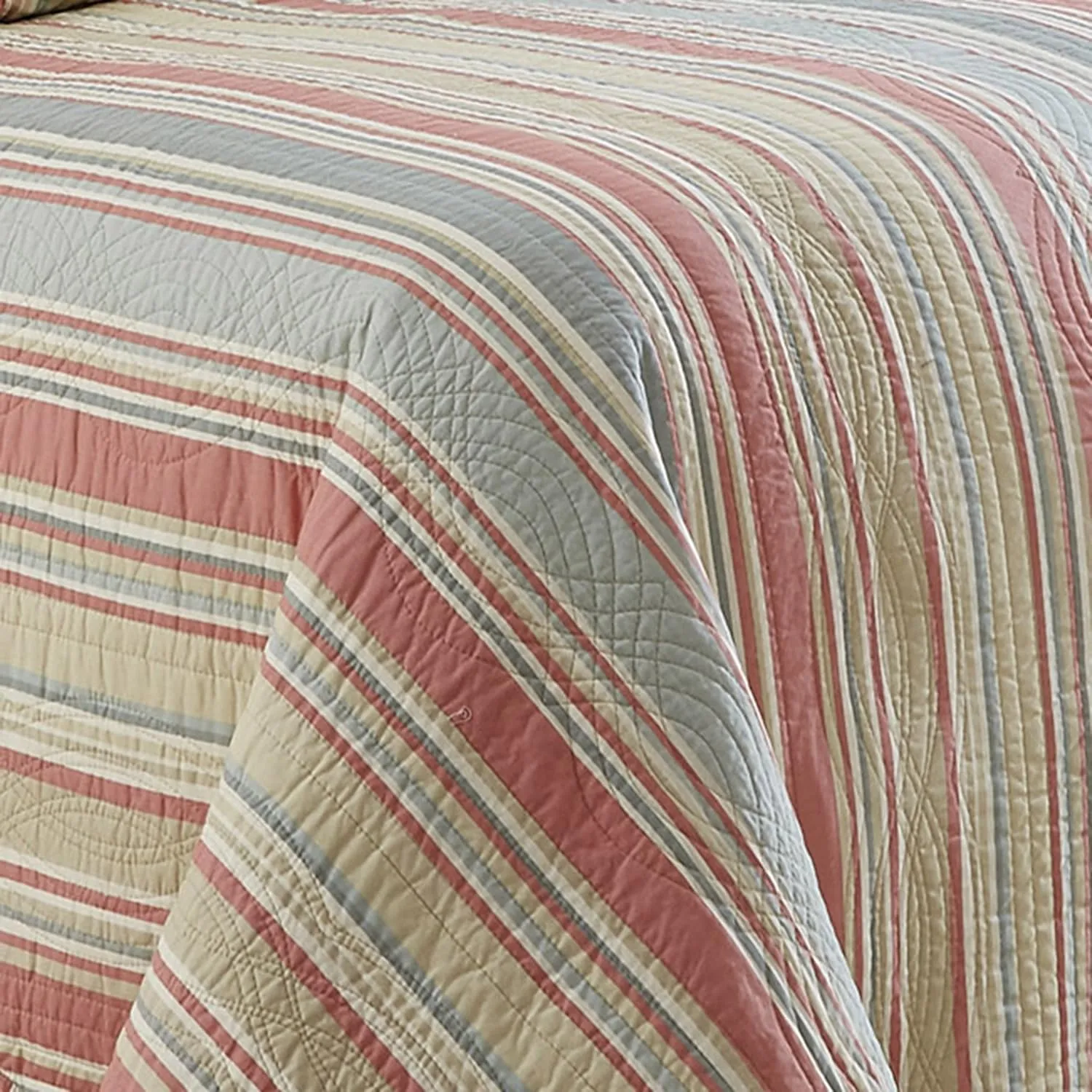 Waverly Garden Glitz Modern Farmhouse Floral 3-Piece Reversible Quilt Bedding Bed Spread Set, Queen, Vapor