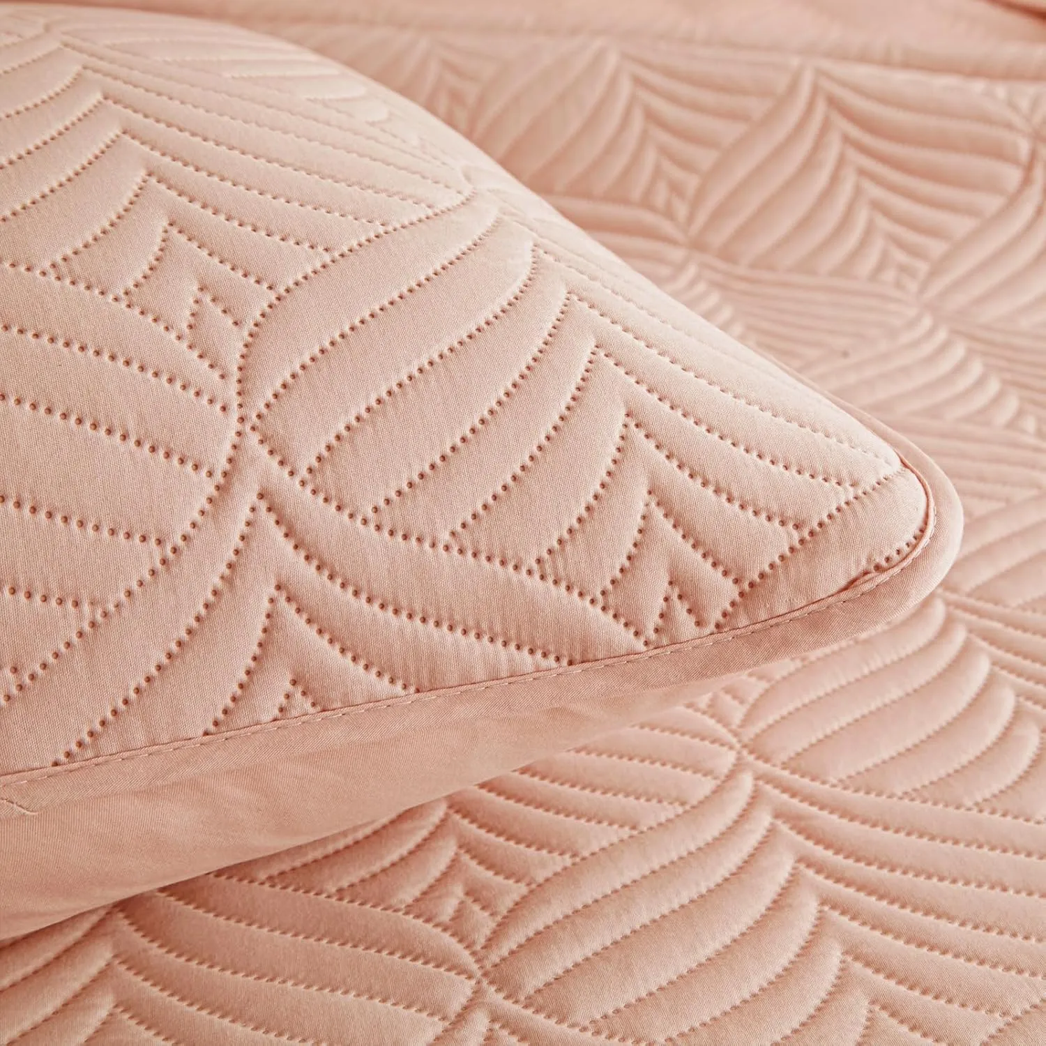 Whale Flotilla Elegant Extra Soft Quilts Queen Size, 3-Piece Lightweight Modern Geometric Full Queen Quilt Bedding Sets Bedspread Coverlet for All Seasons, Blush Pink